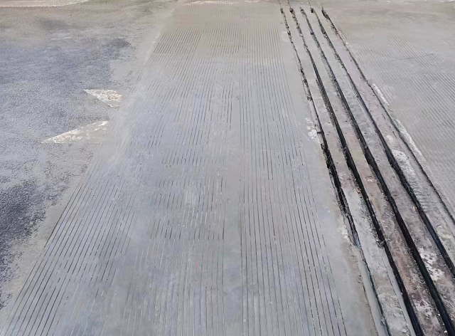 路面薄层快速修复UHPC复合料